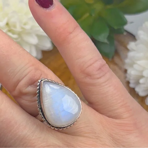 Blue Purple Rainbow Moonstone Ring Size 7 Pear New Sterling Silver 925 Overlay - Picture 3 of 9